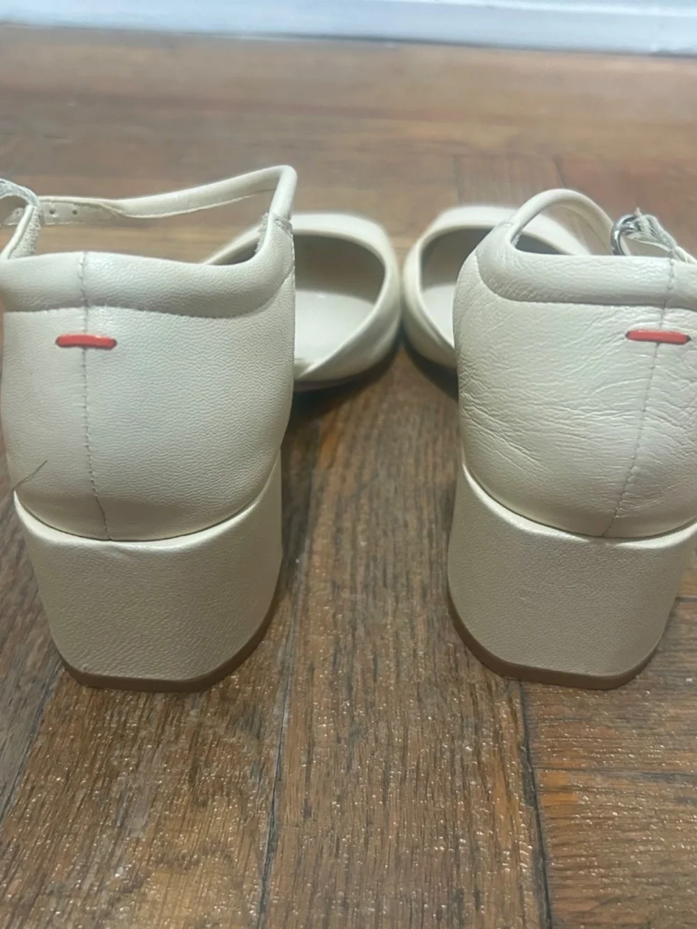 Aeyde EU38 Cream Block Heels